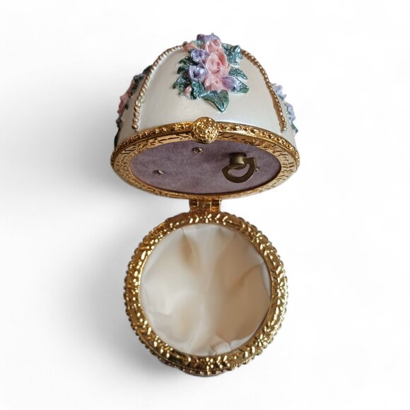 Vintage Roses Decorative  Hinged Egg Trinket Box Jewelry Box Music Box - Picture 4 of 7